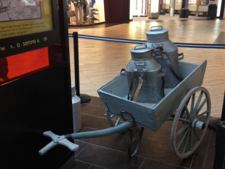 Les Amis du Vieux Seynod exposition objets matériel production du lait fromage beurre fruitière
